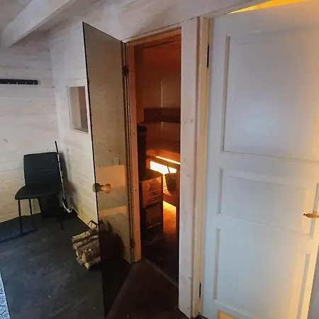 Private Sauna Village With A Hot Tub And Sauna بيت خشبي Kärdla