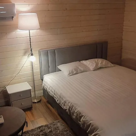Private Sauna Village With A Hot Tub And Sauna بيت خشبي